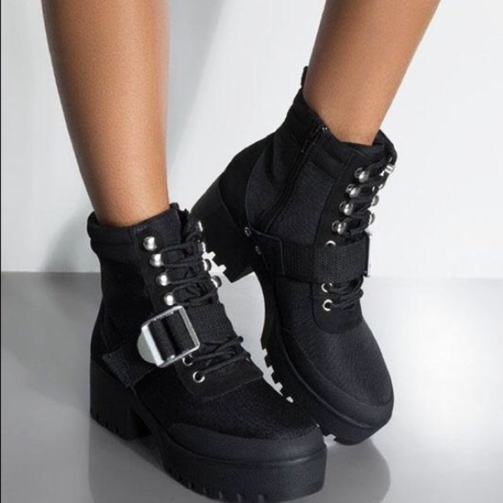 Steve Madden 7 Black Combat Boots Platform NEW - Picture 14 of 14